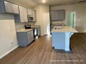1304 Bajada St in Midland, TX - Building Photo - Building Photo