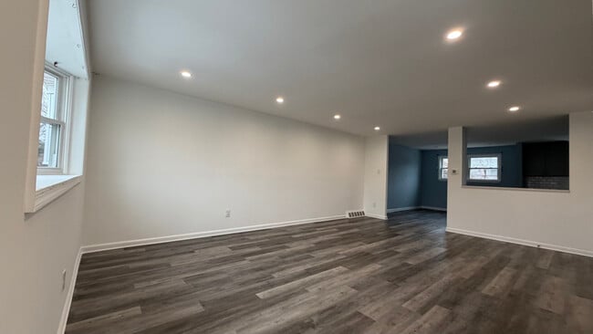 12611 Biscayne Dr in Philadelphia, PA - Building Photo - Building Photo