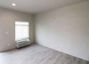 1200 N 8th Ave in Othello, WA - Building Photo - Building Photo