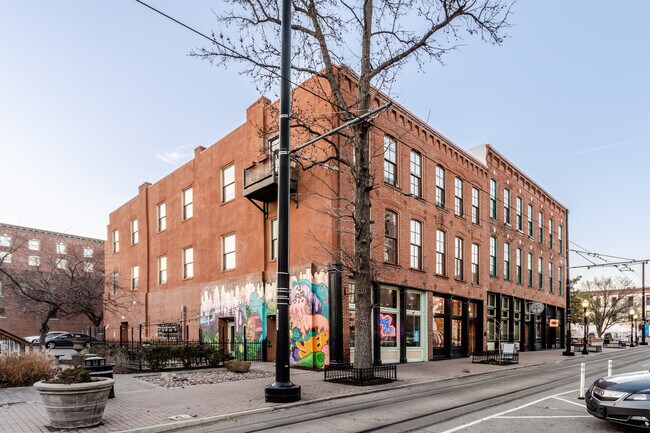412 Delaware St in Kansas City, MO - Building Photo - Building Photo