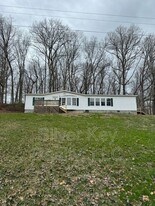 2486 Co Rd 50 in Riceville, TN - Building Photo