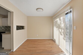 293 Country Club Dr in Jonesboro, GA - Building Photo - Building Photo