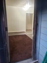 393 S Eastern Ave, Unit 1 in Idaho Falls, ID - Foto de edificio - Building Photo