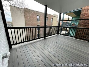 14 Mt Hood Rd in Boston, MA - Building Photo - Building Photo