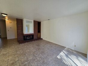 2444 Pickwick Dr in Henderson, NV - Building Photo - Building Photo