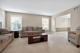 309 Francesca Ct in Oswego, IL - Building Photo - Building Photo