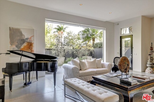 property at 2425 Clement Ave