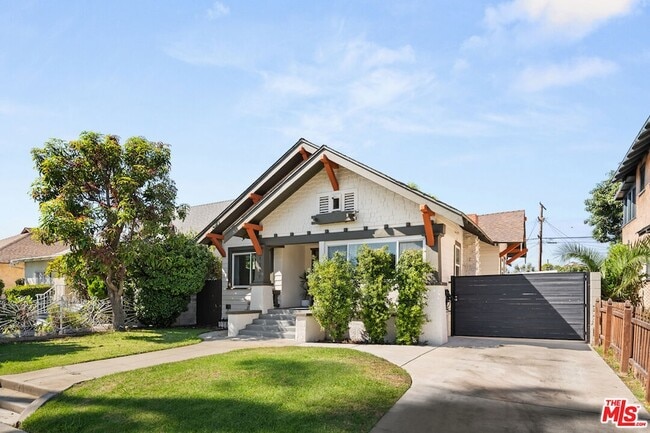 1231 W 49th St in Los Angeles, CA - Building Photo - Building Photo