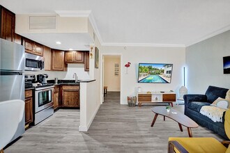 417 NE 17th Ave in Fort Lauderdale, FL - Building Photo - Building Photo