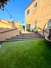 1824 Mendota St in San Diego, CA - Foto de edificio - Building Photo