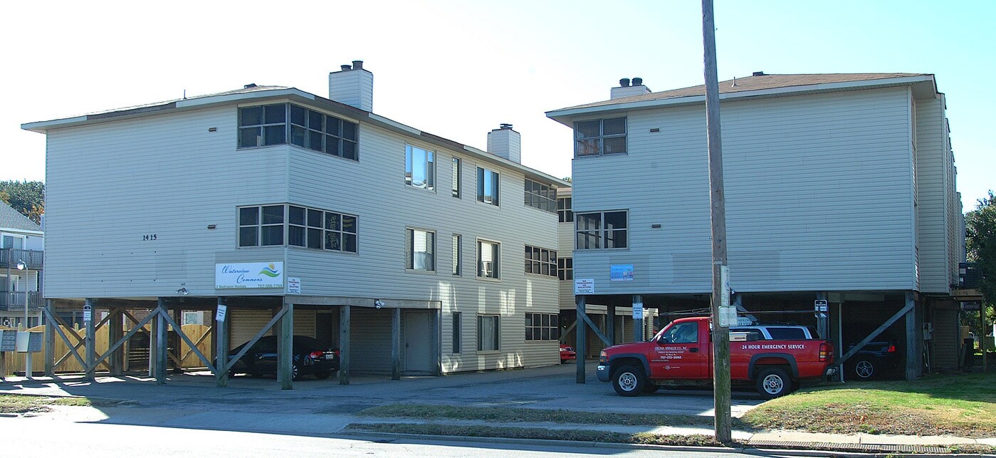 1415 E Ocean View Ave in Norfolk, VA - Building Photo