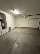 8057 Athos Ct in Las Vegas, NV - Building Photo - Building Photo