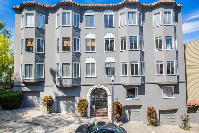 390 Liberty in San Francisco, CA - Building Photo - Building Photo