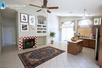 1107 W Whitten St in Chandler, AZ - Foto de edificio - Building Photo