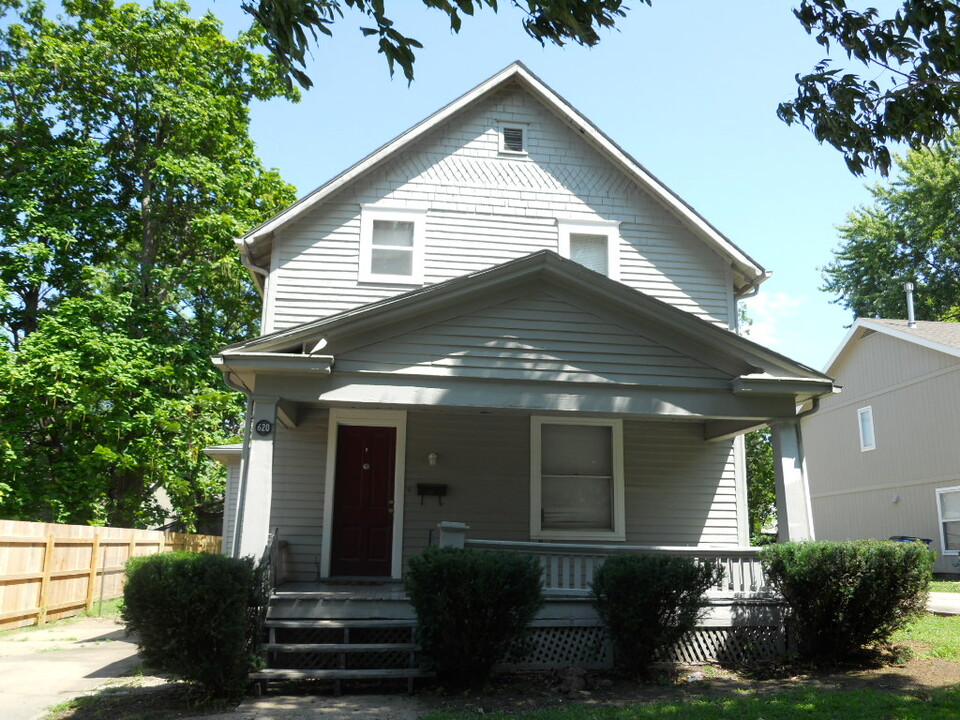 620 Missouri St in Lawrence, KS - Foto de edificio