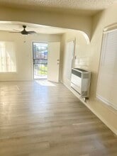 1511 W 58th Pl in Los Angeles, CA - Building Photo - Building Photo