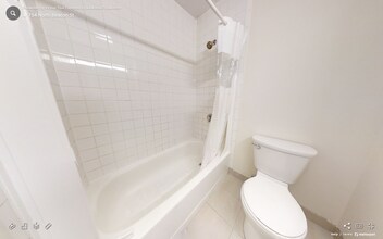 142 North Beacon St, Unit B3 in Boston, MA - Building Photo - Building Photo