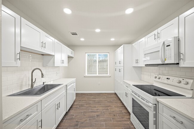 property at 1831 Country Village Blvd