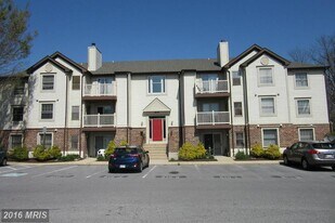 815 Stratford Way in Frederick, MD - Building Photo