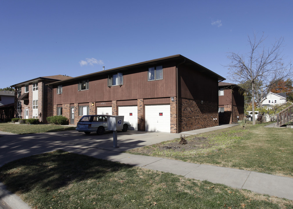 4928 Walker Avenue in Lincoln, NE - Building Photo