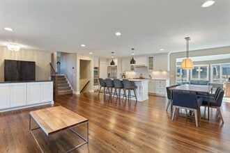 5112 Abercrombie Dr in Minneapolis, MN - Building Photo - Building Photo