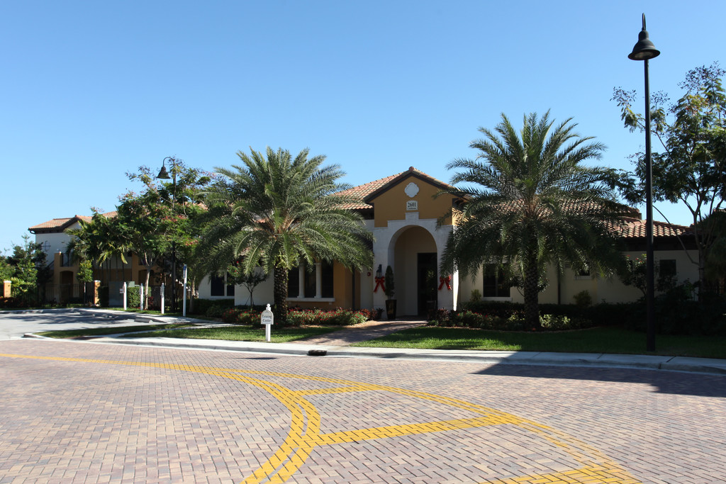 Monterra Apartments | Cooper City, FL Apartments For Rent