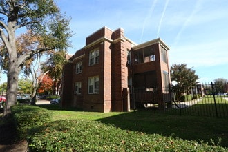 Saint James Mutual Homes in Washington, DC - Foto de edificio - Building Photo