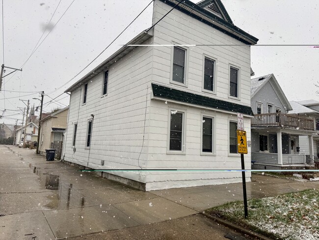 1413 N 11th St, Unit A