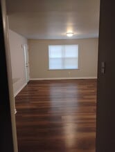 226 Elmwood Ave, Unit Unit B in Woodlyn, PA - Building Photo - Building Photo