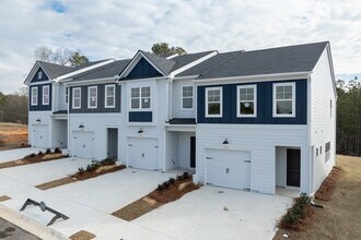 Highland Pointe by Rocklyn Homes in Macon-Bibb, GA - Building Photo - Building Photo