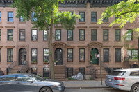 510 E 87th St in New York, NY - Foto de edificio - Building Photo