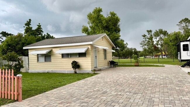 property at 5335 22nd St Ct E