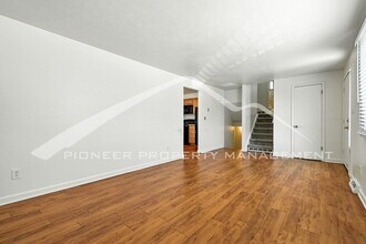 3207 Carson St in Aurora, CO - Foto de edificio - Building Photo