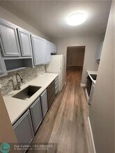 10875 NW 29th Manor in Sunrise, FL - Building Photo - Building Photo