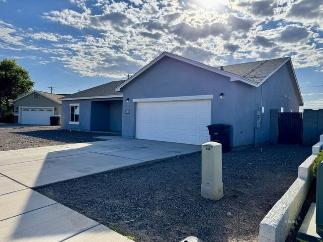 860 S Flagstone Wy in Safford, AZ - Building Photo - Building Photo