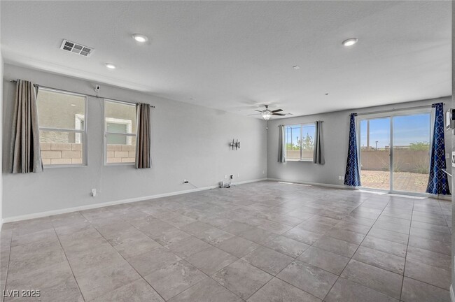 4443 Stardusk Falls Ave in North Las Vegas, NV - Building Photo - Building Photo