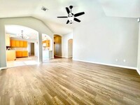 6730 Renata Cir in Houston, TX - Building Photo - Building Photo