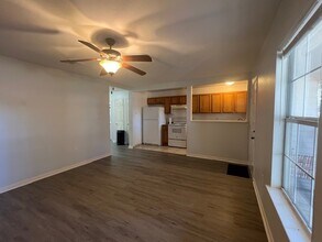 4721 9th St in Bacliff, TX - Building Photo - Building Photo