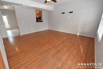 858 Selby Blvd in Edgewater, MD - Building Photo - Building Photo