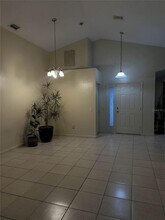 12910 Lake Vista Dr in Gibsonton, FL - Building Photo - Building Photo