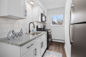 22 2nd St in Mount Clemens, MI - Foto de edificio - Building Photo