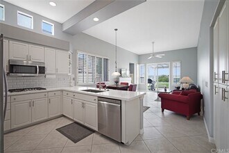 31930 Vía Cordoba in Temecula, CA - Building Photo - Building Photo