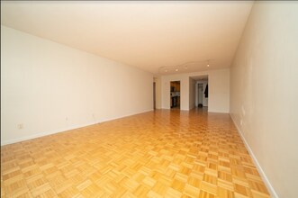100 Marion St, Unit 38 in Brookline, MA - Building Photo - Building Photo