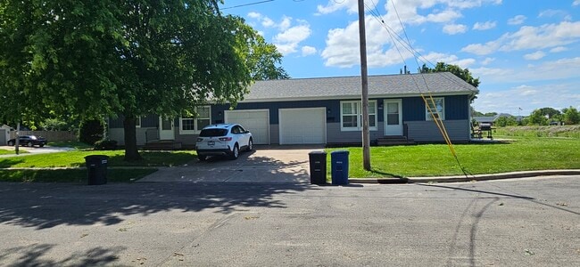 2351 Geneva St, Unit 2351 Geneva st