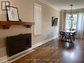 1268 Jezero Crescent in Oakville, ON - Building Photo - Building Photo