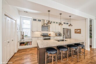 1928 W Bradley Pl in Chicago, IL - Building Photo - Building Photo