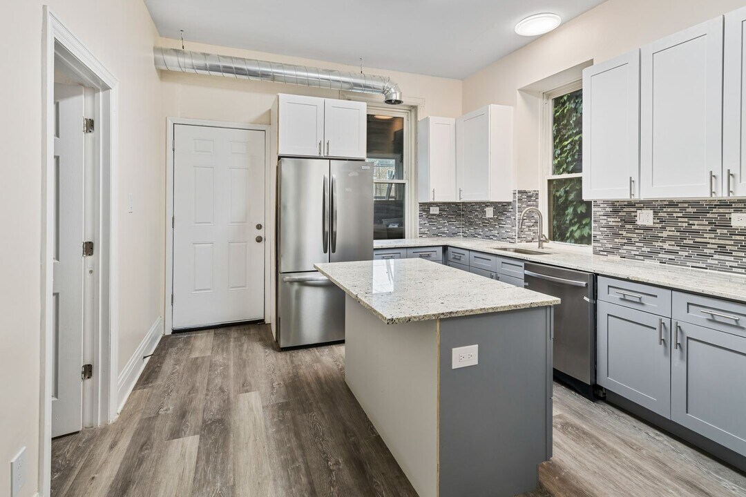1345 N Maplewood Ave in Chicago, IL - Building Photo