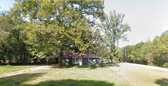 139 Simonton Mill Rd in Carrollton, GA - Building Photo