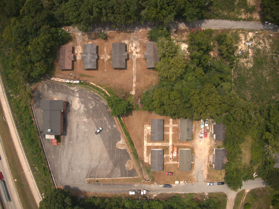 1890 Moore St in Macon, GA - Building Photo