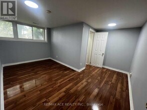 3689 St Clair Ave E in Toronto, ON - Building Photo - Building Photo